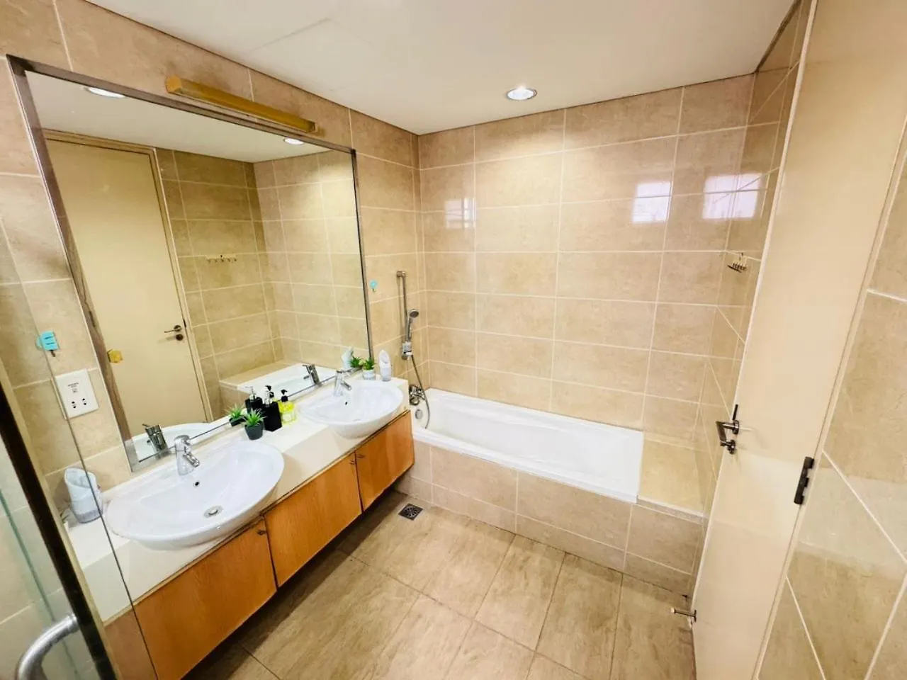 Δωμάτια σε οικογενειακή κατοικία Bintang Goldhill Guest House Κουάλα Λουμπούρ
